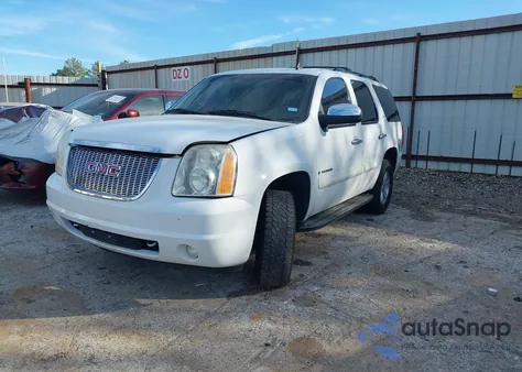 2008 GMC Yukon Slt z USA, uszkodzony, nr VIN 1GKFC13J48R229840